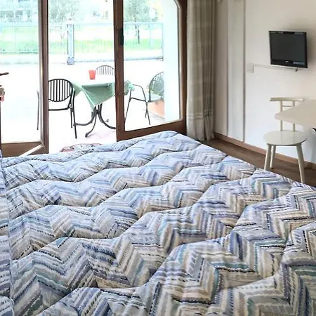 Appartamento Casa Vittoria Torbole Sul Garda Esterno foto