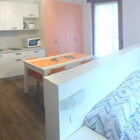 Appartamento Casa Vittoria Torbole Sul Garda Esterno foto