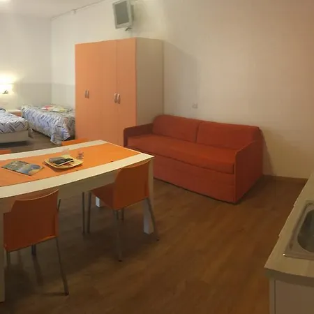 Appartamento Casa Vittoria Torbole Sul Garda Esterno foto